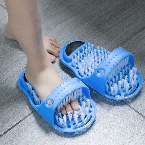 Chinelo Azul com Escova Limpa Pés: Adeus Frieiras e Micoses